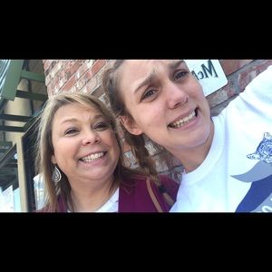 Meet your Posher, Kelli